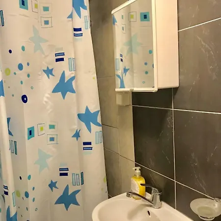 Regina's Luxury Studio * Skopje