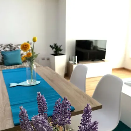 Regina's Luxury Studio Appartamento